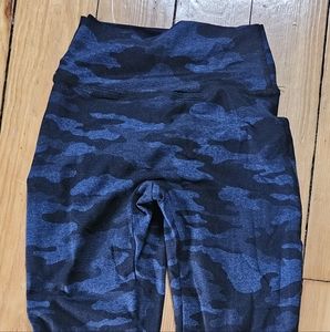 Bombshell Fitness leggings size medium